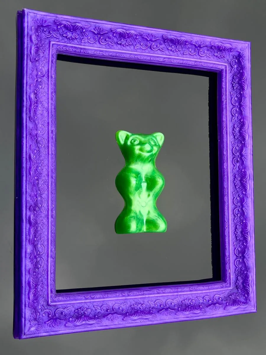 Grün in Violett