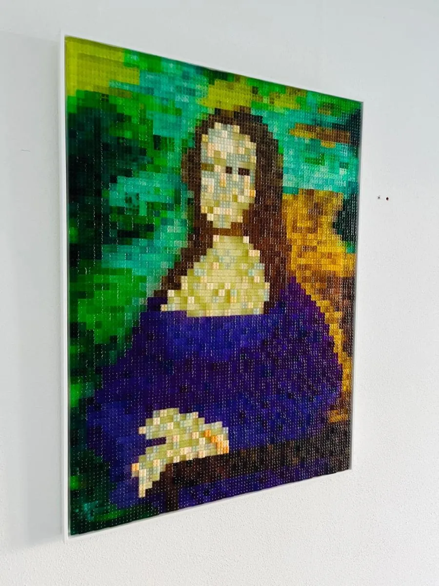 Mona